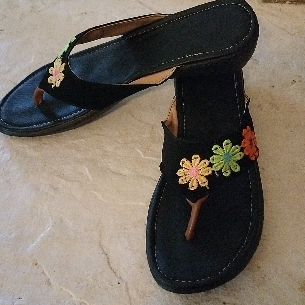 Women's shoes size 8.5/9